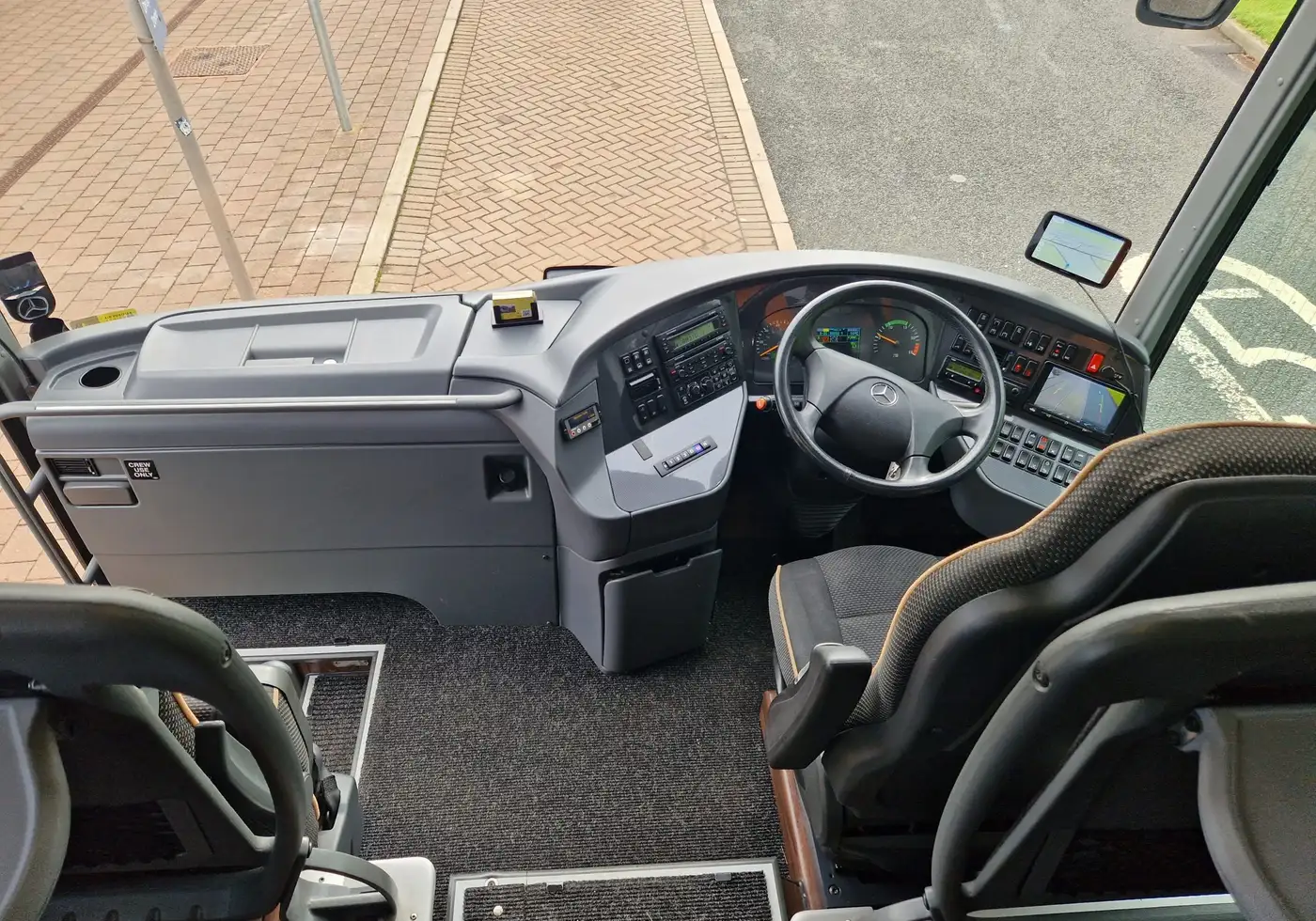 INTERRIOR COACH 2