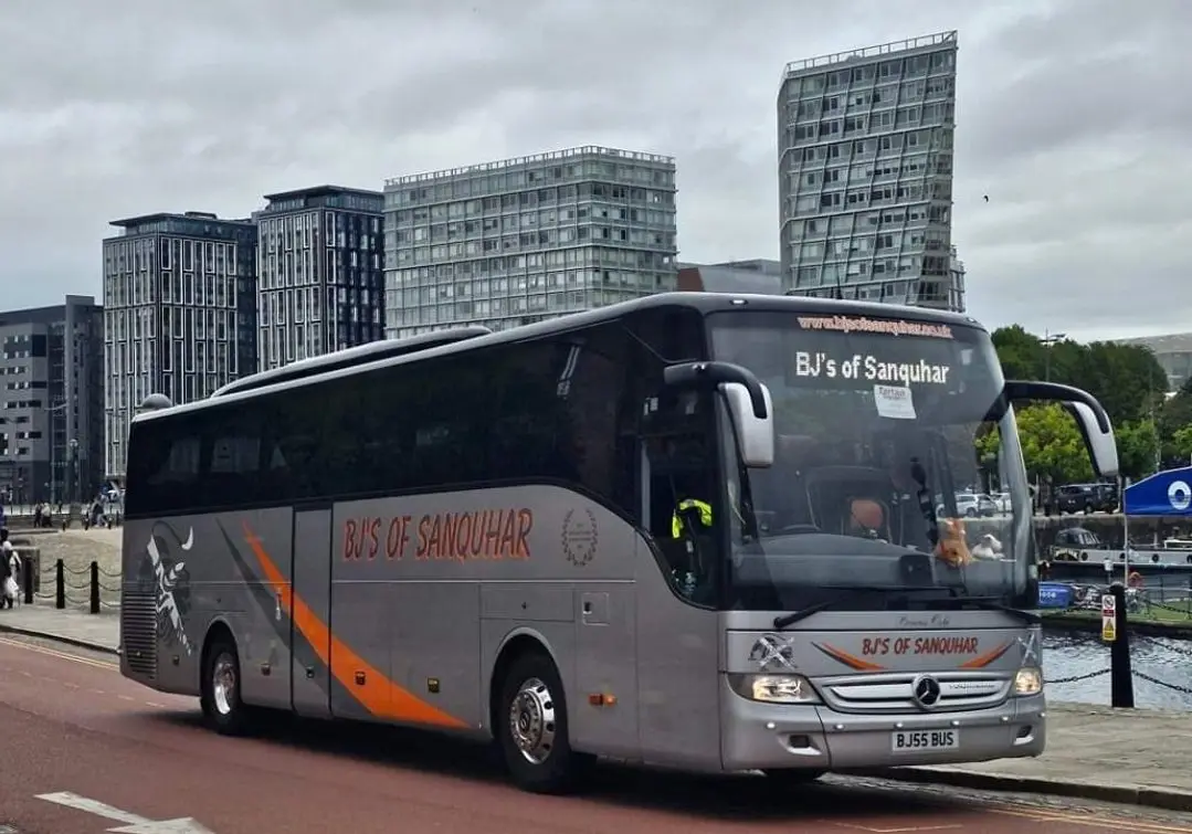 Mercedes Tourismo lux line euro 6 49 seater