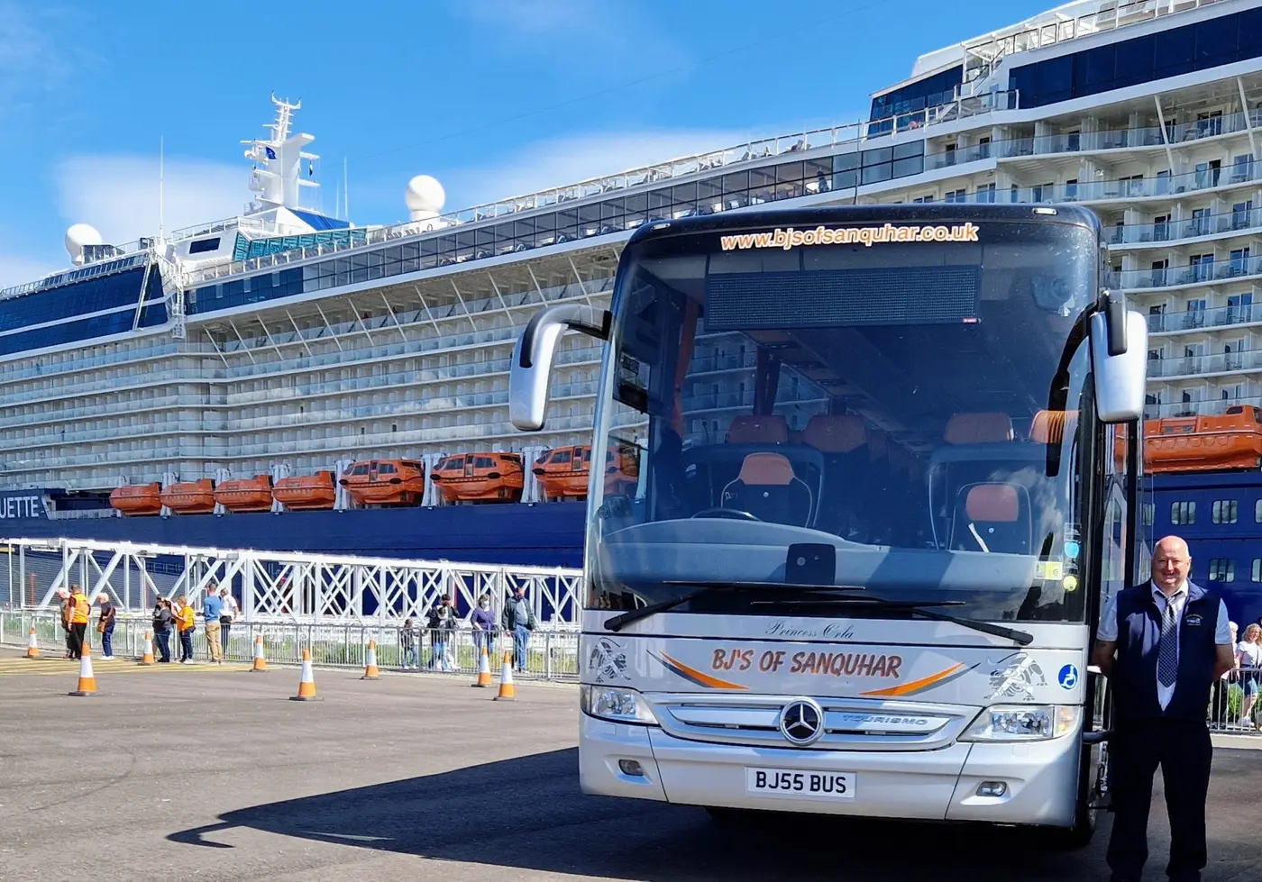 MERC AT CRUISE SHIPS WITH OWNER